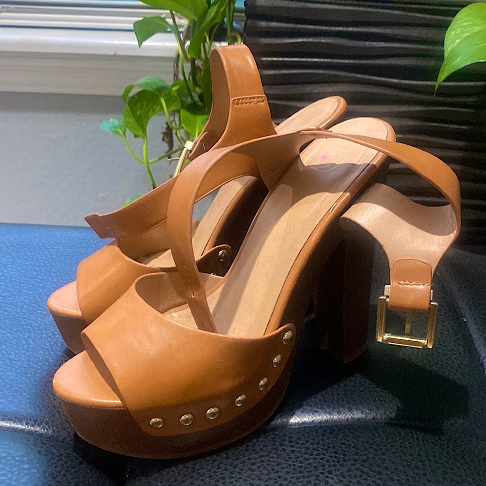 Heart in d heels